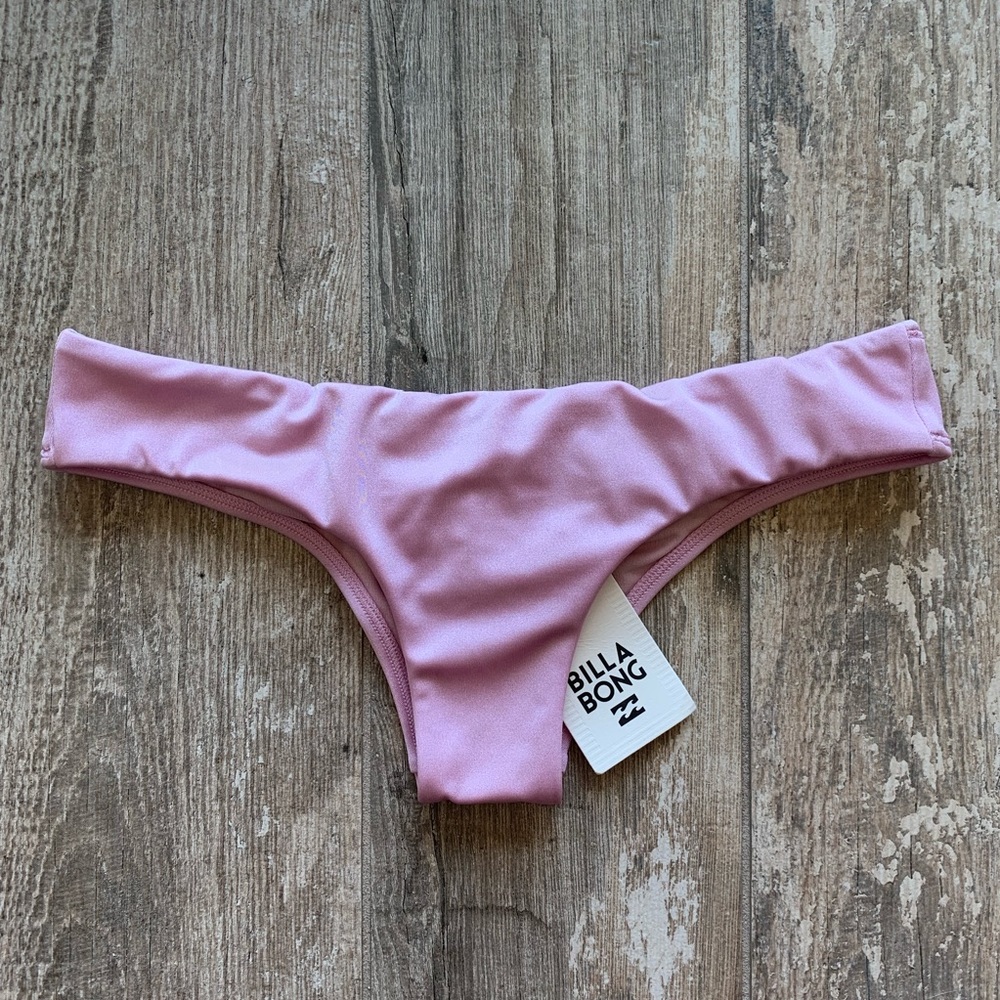 π₯π₯BILLABONG - SS HAWAII CHEEKY BOTTOMSπ₯π₯ - Picture 2 of 4